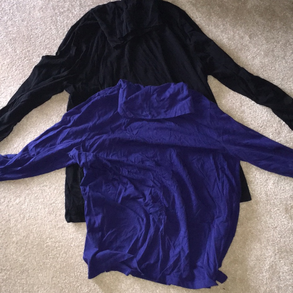 Two pack Turtle neck Super soft. Super stretchy